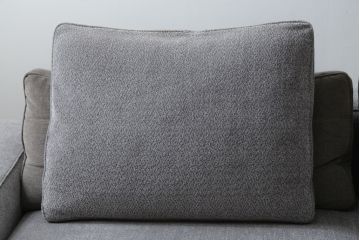 中古　イタリア　ミノッティ(Minotti)　シンプルながら洗練された佇まいの3人掛けソファ(3人掛け、3P)(定価約300万円)(R-061470)