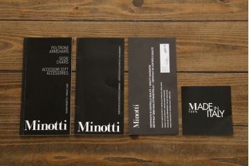 中古　イタリア　ミノッティ(Minotti)　シンプルながら洗練された佇まいのオットマン(フットスツール、1Pソファ、椅子)(R-061473)