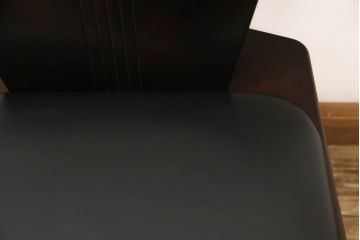 中古　星野民芸(星野民藝)　本革　天然桜材のシックな色合いが魅力的なダイニングチェア2脚セット(イス、椅子、レザー)(R-061476)