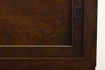 和製アンティーク　明治大正期　最高級　広島県安芸地方産　前面欅(ケヤキ)材　上杢・最上手金具が見事な博物館クラスの夜具箪笥(収納箪笥、水屋箪笥、布団箪笥、戸棚)(R-061486)