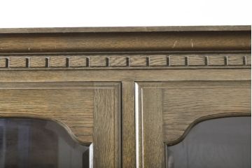中古　横浜クラシック家具　ノックオンウッド(knockonwood)　Hand Made　上品なデザインが美しいカップボード(食器棚、飾り棚、戸棚、収納棚、キャビネット)(R-061496)