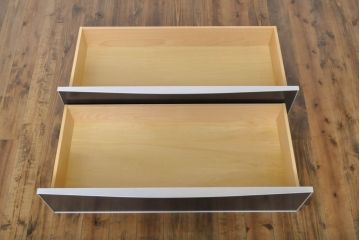中古　イタリア家具　arflex(アルフレックス)　COMPOSER(コンポーザー)　シンプルなデザインでお部屋に馴染みやすいローチェスト(引き出し、サイドチェスト、サイドボード、ローボード)(R-061497)
