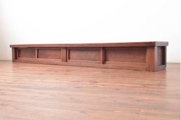 和製アンティーク　幅2860mm　三方ケヤキ(欅)材　希少!上がり框としても使える極厚天板一枚板のローボード(テレビ台、置床、テレビボード、リビングボード、収納棚、戸棚)(R-061499)