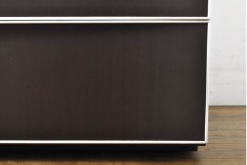 中古　イタリア家具　arflex(アルフレックス)　COMPOSER(コンポーザー)　シンプルなデザインでお部屋に馴染みやすいローチェスト(引き出し、サイドチェスト、サイドボード、ローボード)(R-061500)