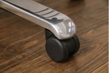 希少!　ヨーロッパビンテージ　ドイツ　girsberger(ギルスバーガー)社　trilax(トリラックス)　本革　ドイツらしい機能美が光るレザーオフィスチェア(アームチェア、ワークチェア、ヴィンテージ)(R-061508)