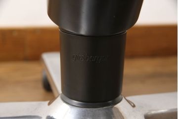 希少!　ヨーロッパビンテージ　ドイツ　girsberger(ギルスバーガー)社　trilax(トリラックス)　本革　ドイツらしい機能美が光るレザーオフィスチェア(アームチェア、ワークチェア、ヴィンテージ)(R-061508)