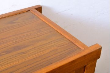 中古　民芸家具　超美品　展示品　ニレ材　品のある佇まいが美しい三尺水屋箪笥サイドボード(収納棚、戸棚、食器棚、キャビネット)(R-061510)