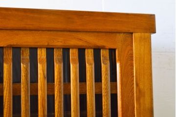 中古　民芸家具　超美品　展示品　ニレ材　品のある佇まいが美しい三尺水屋箪笥サイドボード(収納棚、戸棚、食器棚、キャビネット)(R-061510)