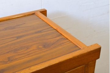 中古　民芸家具　超美品　展示品　ニレ材　品のある佇まいが美しい三尺水屋箪笥サイドボード(収納棚、戸棚、食器棚、キャビネット)(R-061511)