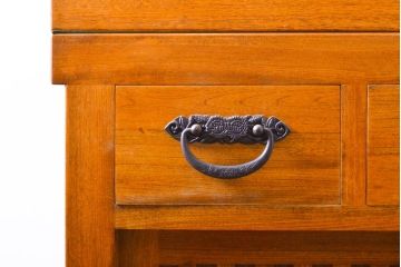 中古　民芸家具　超美品　展示品　ニレ材　品のある佇まいが美しい三尺水屋箪笥サイドボード(収納棚、戸棚、食器棚、キャビネット)(R-061511)