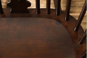 中古　美品　松本民芸家具　透かし彫りや挽き物加工など、細部まで凝ったつくりのW型ロッキングチェア(板座チェア、アームチェア)(R-061512)