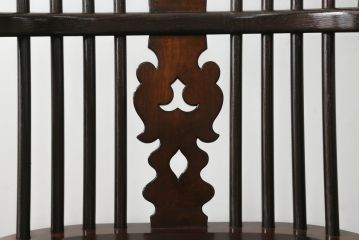 中古　美品　松本民芸家具　透かし彫りや挽き物加工など、細部まで凝ったつくりのW型ロッキングチェア(板座チェア、アームチェア)(R-061513)
