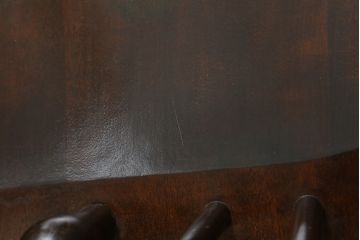中古　美品　松本民芸家具　透かし彫りや挽き物加工など、細部まで凝ったつくりのW型ロッキングチェア(板座チェア、アームチェア)(R-061513)