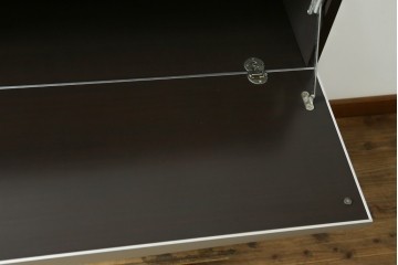 中古　美品　イタリア家具　arflex(アルフレックス)　COMPOSER(コンポーザー)　シンプルなデザインがお部屋に馴染みやすい!!フラップダウン扉収納付きチェスト　(R-061520)