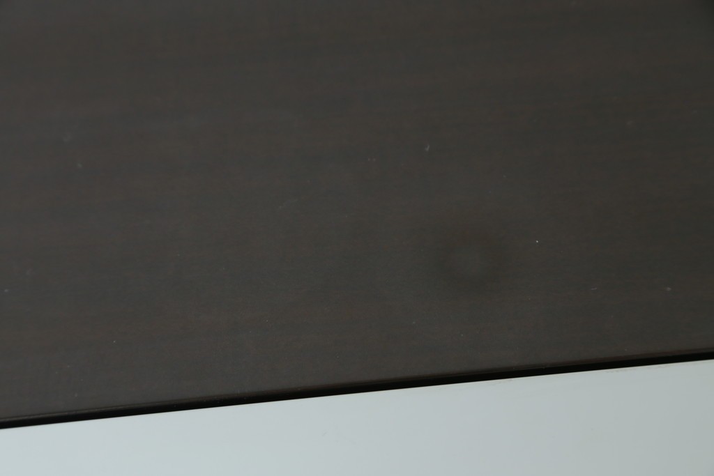 中古　美品　イタリア家具　arflex(アルフレックス)　COMPOSER(コンポーザー)　シンプルなデザインがお部屋に馴染みやすい!!フラップダウン扉収納付きチェスト　(R-061520)