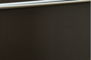中古　美品　イタリア家具　arflex(アルフレックス)　COMPOSER(コンポーザー)　シンプルなデザインがお部屋に馴染みやすい!!フラップダウン扉収納付きチェスト　(R-061520)