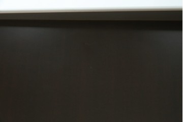中古　美品　イタリア家具　arflex(アルフレックス)　COMPOSER(コンポーザー)　シンプルなデザインがお部屋に馴染みやすい!!フラップダウン扉収納付きチェスト　(R-061520)