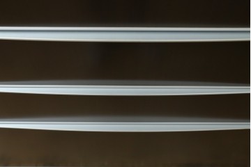 中古　美品　イタリア家具　arflex(アルフレックス)　COMPOSER(コンポーザー)　シンプルなデザインがお部屋に馴染みやすい!!フラップダウン扉収納付きチェスト　(R-061520)