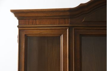 中古　美品　DREXEL HERITAGE(ドレクセルヘリテイジ)　TRYON MANOR(トライオンメナー)　格調高い佇まいが魅力の飾り棚(キャビネット、食器棚、収納棚)(R-061524)
