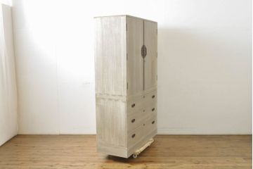 中古　繊細なデザインの金具が魅力的な加茂総桐箪笥(並厚、総桐たんす、引き出し、着物箪笥、和タンス)(R-061525)