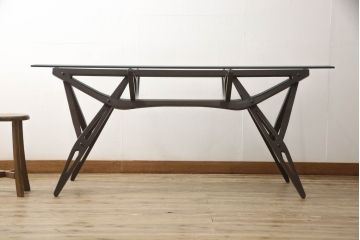 希少!　中古　美品　イタリア　ザノッタ(zanotta)　カルロ・モリーノ(Carlo Mollino)　レアレ(Reale)　芸術的な脚部が美しいダイニングテーブル(4人掛け、6人掛け)(定価約66万円)(R-061526)