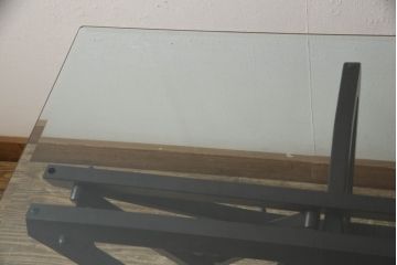 希少!　中古　美品　イタリア　ザノッタ(zanotta)　カルロ・モリーノ(Carlo Mollino)　レアレ(Reale)　芸術的な脚部が美しいダイニングテーブル(4人掛け、6人掛け)(定価約66万円)(R-061526)