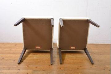 中古　美品　イタリア家具　Poltrona Frau(ポルトローナフラウ)　SEDIA LIZ(セディアリッツ)　スタイリッシュな空間を演出するダイニングチェア2脚セット(椅子、イス、チェア)(定価2脚で約29万円)(R-061528)