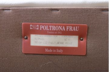 中古　美品　イタリア家具　Poltrona Frau(ポルトローナフラウ)　SEDIA LIZ(セディアリッツ)　スタイリッシュな空間を演出するダイニングチェア2脚セット(椅子、イス、チェア)(定価2脚で約29万円)(R-061528)