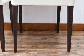 中古　美品　イタリア家具　Poltrona Frau(ポルトローナフラウ)　SEDIA LIZ(セディアリッツ)　スタイリッシュな空間を演出するダイニングチェア2脚セット　セット定価約29万円　(R-061528)