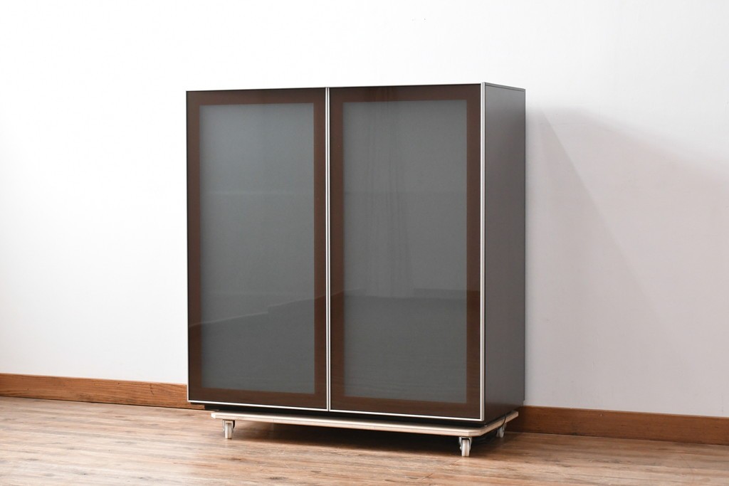 中古　イタリア　arflex(アルフレックス)　COMPOSER(コンポーザー)　希少な絶版品!　洗練された空間を演出するキャビネット　(R-061534)