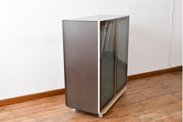 中古　イタリア　arflex(アルフレックス)　COMPOSER(コンポーザー)　希少な絶版品!　洗練された空間を演出するキャビネット　(R-061534)