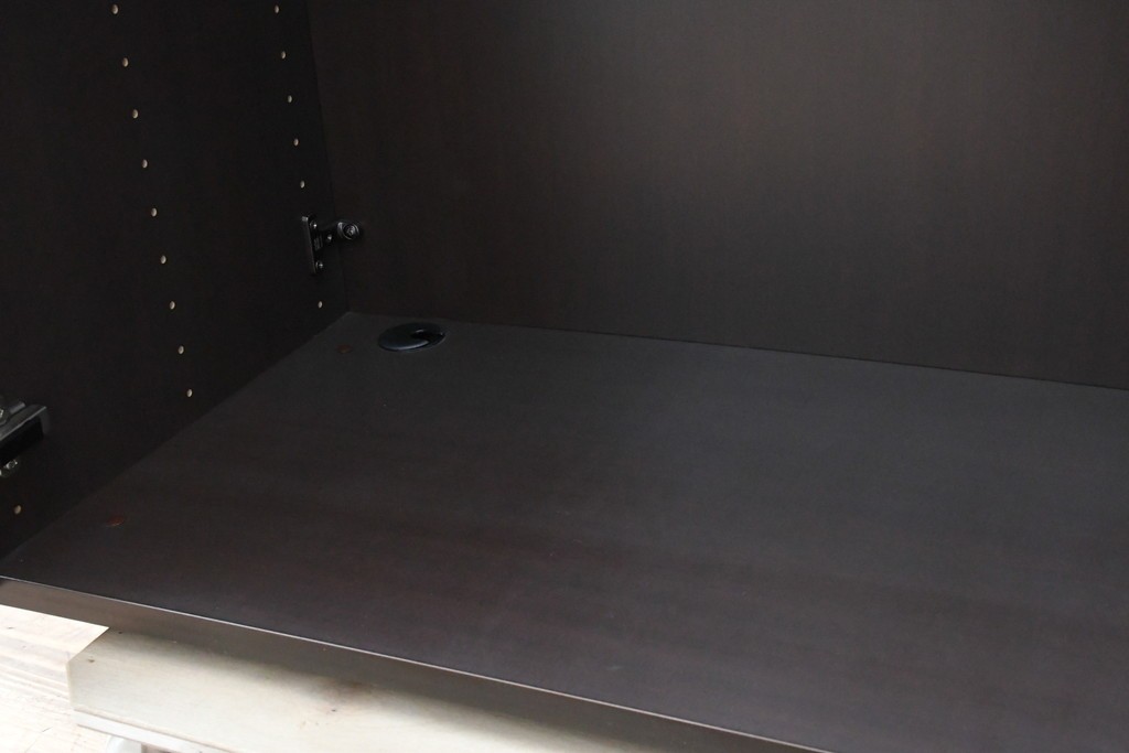 中古　イタリア　arflex(アルフレックス)　COMPOSER(コンポーザー)　希少な絶版品!　洗練された空間を演出するキャビネット　(R-061534)