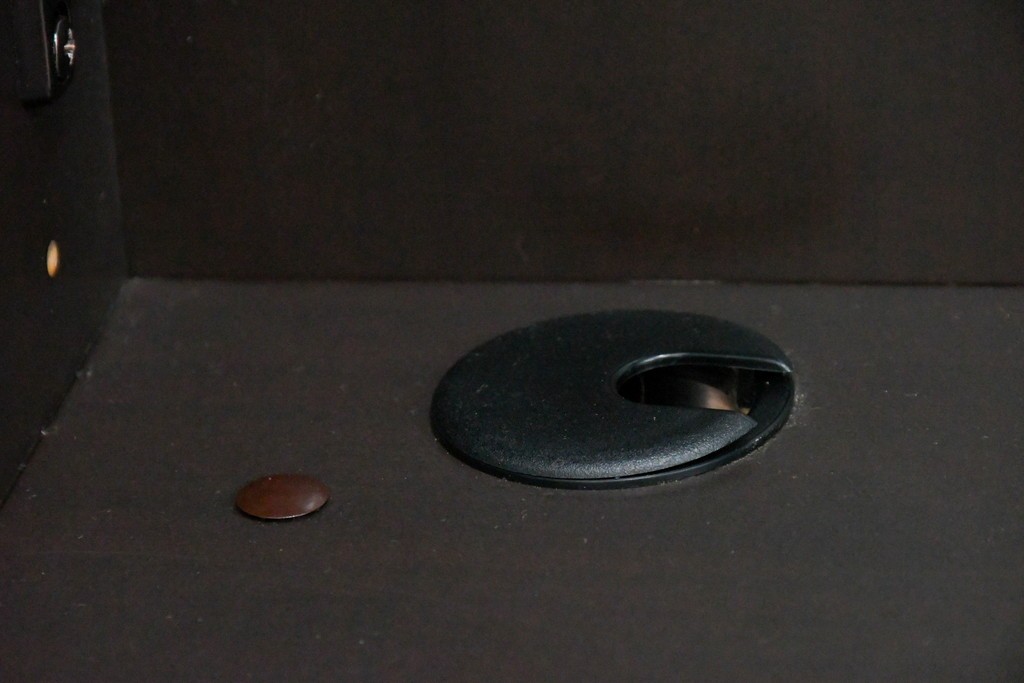 中古　イタリア　arflex(アルフレックス)　COMPOSER(コンポーザー)　希少な絶版品!　洗練された空間を演出するキャビネット　(R-061534)