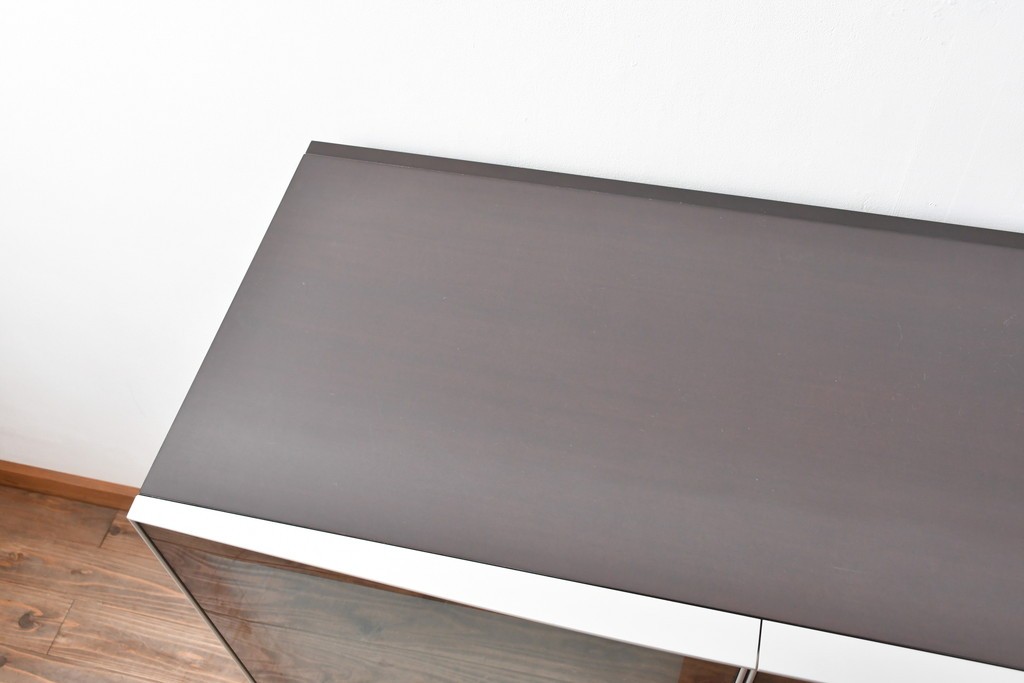 中古　イタリア　arflex(アルフレックス)　COMPOSER(コンポーザー)　希少な絶版品!　洗練された空間を演出するキャビネット　(R-061534)