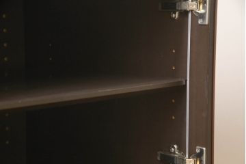 中古　イタリア　arflex(アルフレックス)　COMPOSER(コンポーザー)　希少な絶版品!　洗練された空間を演出するテレビ台(収納棚、戸棚、ローボード、テレビボード、リビングボード、キャビネット)(R-061536)