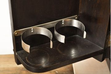イギリスアンティーク　オーク材　凝ったデザインの脚が目を惹くサイドボード(サイドキャビネット、収納棚、戸棚)(R-061537)