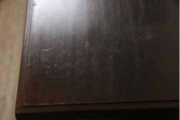 和製アンティーク　大正ロマン　ナラ材のシックな色合いが魅力のサイドキャビネット(サイドボード、サイドテーブル、ナイトテーブル、収納棚、戸棚)(R-061542)