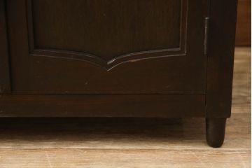 和製アンティーク　大正ロマン　ナラ材のシックな色合いが魅力のサイドキャビネット(サイドボード、サイドテーブル、ナイトテーブル、収納棚、戸棚)(R-061542)