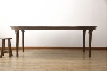 中古　美品　DREXEL HERITAGE(ドレクセルヘリテイジ)　TRYON MANOR(トライオンメナー)　マホガニー材　天板のデザインがおしゃれ!気品ある佇まいの伸長式ダイニングテーブル(エクステンションテーブル、2人掛け、4人掛け、6人掛け)(R-061544)