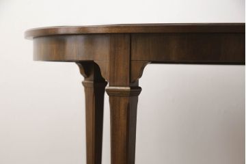 中古　美品　DREXEL HERITAGE(ドレクセルヘリテイジ)　TRYON MANOR(トライオンメナー)　マホガニー材　天板のデザインがおしゃれ!気品ある佇まいの伸長式ダイニングテーブル(エクステンションテーブル、2人掛け、4人掛け、6人掛け)(R-061544)