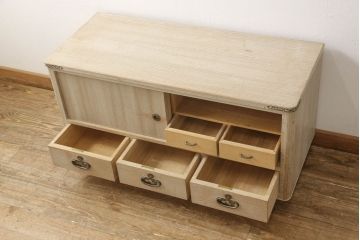 中古　和の趣あふれる空間づくりに活躍する加茂総桐箪笥テレビ台(胴丸、桐たんす、テレビボード、ローボード、リビングボード)(R-061545)