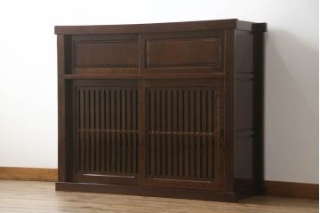 中古　鉄刀木(タガヤサン)　和モダンな雰囲気を醸し出す水屋箪笥サイドボード(キャビネット、食器棚、戸棚、収納棚)(R-061548)
