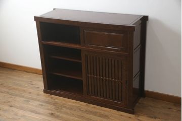 中古　鉄刀木(タガヤサン)　和モダンな雰囲気を醸し出す水屋箪笥サイドボード(キャビネット、食器棚、戸棚、収納棚)(R-061548)