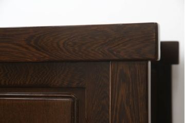 中古　鉄刀木(タガヤサン)　和モダンな雰囲気を醸し出す水屋箪笥サイドボード(キャビネット、食器棚、戸棚、収納棚)(R-061548)