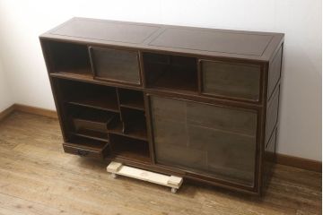 中古　鉄刀木(タガヤサン)　収納力抜群!!和室にも洋室にも合う茶棚(サイドキャビネット、食器棚、収納棚、戸棚、飾り棚、茶箪笥)(R-061551)