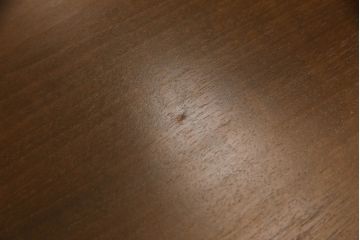 中古　美品　バロッサバレンティ(VARO,S.A. VALENTI)　細部まで凝ったデザインが魅力的なダイニングテーブル(4人掛け、6人掛け、食卓)(R-061553)