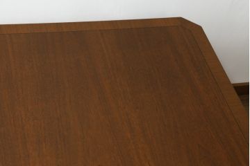 中古　DREXEL HERITAGE(ドレクセルヘリテイジ)　Triune(トライユン)　洗練された佇まいが美しいダイニングテーブル(食卓、4人掛け、6人掛け)(R-061554)