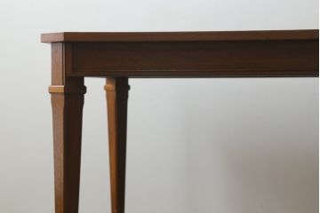 中古　DREXEL HERITAGE(ドレクセルヘリテイジ)　Triune(トライユン)　洗練された佇まいが美しいダイニングテーブル(食卓、4人掛け、6人掛け)(R-061554)