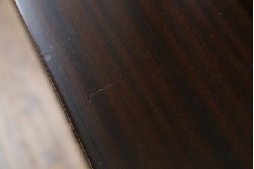 デンマークビンテージ　ローズウッド材　直線的なデザインがスタイリッシュで格好良いキャビネット(戸棚、収納棚、食器棚、飾り棚、ヴィンテージ)(R-061557)