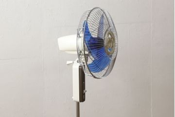 レトロ雑貨　激レア!!　松下電器産業　ナショナル扇風機　　箱付き(National、3枚羽)(R-061567)